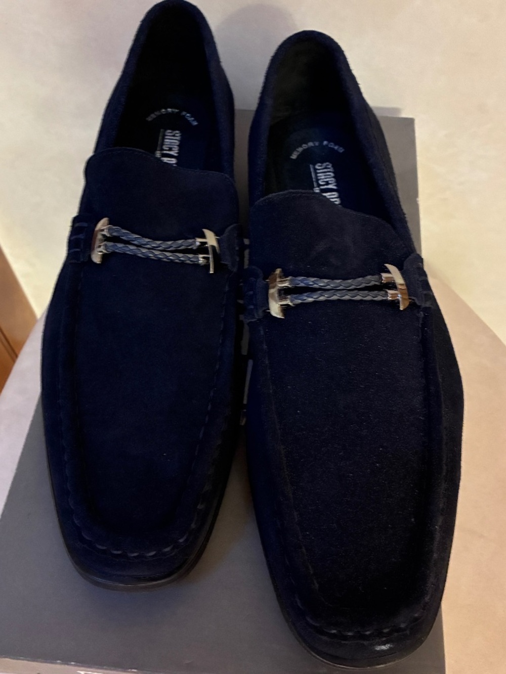 Casual dress shoe